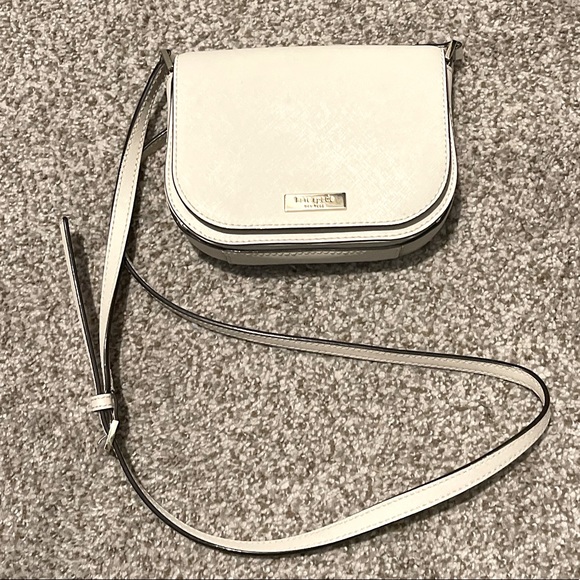 kate spade Handbags - Kate Spade Crossbody Handbag